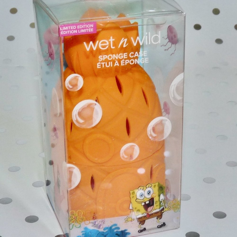 wet n wild Spongebob Squarepants Pineapple House Case Holder for Sponges